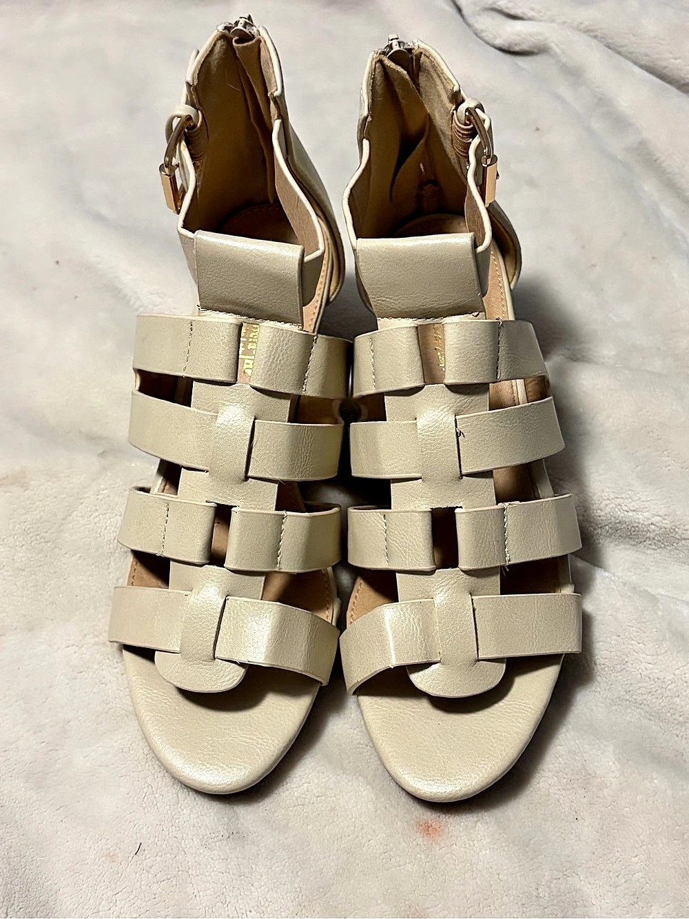Strappy Block Heel Sandals in Cream